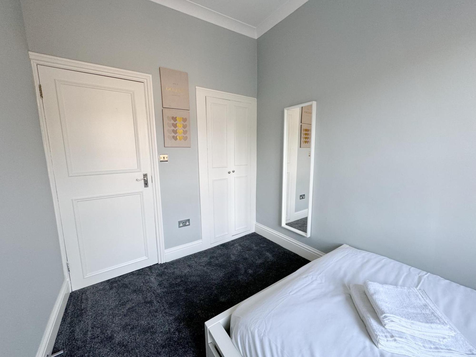 Appartamento Stylish 2-bed Flat W Kitchen And Cosy Living Space Londra